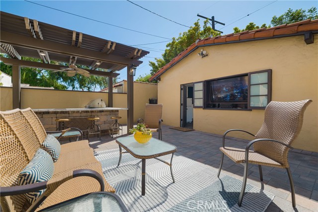 516 E Stocker Street, Glendale CA: https://media.crmls.org/medias/2f8af35e-797c-4930-916e-bc558ed44a32.jpg