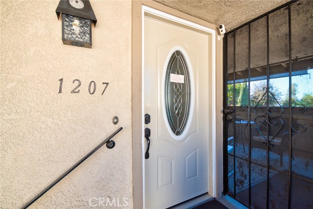 Detail Gallery Image 3 of 39 For 1207 N Kraemer Bld #4,  Placentia,  CA 92870 - 2 Beds | 1 Baths