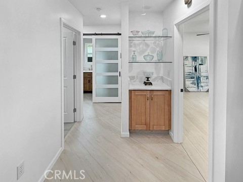 https://media.crmls.org/medias/2f8b0f42-3dce-4679-b145-7d418a48e1d0.jpg?preset=X-Large