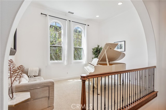 Detail Gallery Image 21 of 40 For 8005 Bell Crest Dr, Los Angeles,  CA 90045 - 6 Beds | 4 Baths