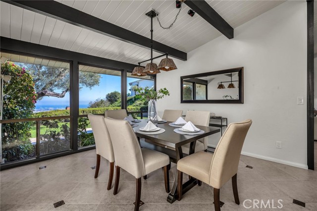 Detail Gallery Image 10 of 38 For 2960 Crownview Dr, Rancho Palos Verdes,  CA 90275 - 4 Beds | 3 Baths