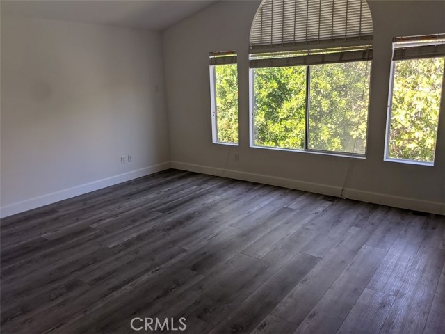 Detail Gallery Image 10 of 19 For 19833 Sierra Meadows, Porter Ranch,  CA 91326 - 5 Beds | 3 Baths