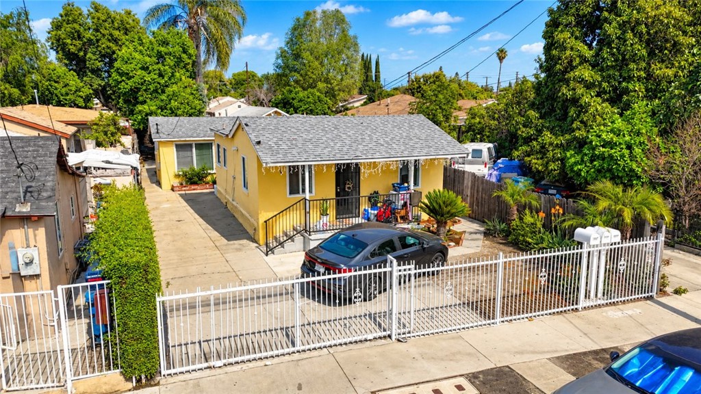 Triplex at 11363 Medina Court