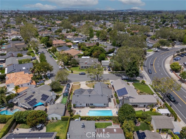 3340 Hillrose Dr, Rossmoor CA: https://media.crmls.org/medias/2f8e8800-e184-442a-8f2b-d8b6c4a0916c.jpg
