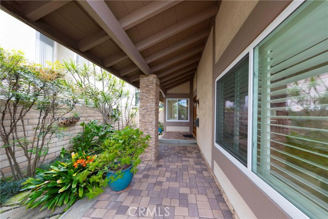 Detail Gallery Image 3 of 25 For 8851 Satterfield, Huntington Beach,  CA 92646 - 4 Beds | 3 Baths