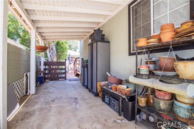 10321 Owensmouth Avenue, Chatsworth CA: https://media.crmls.org/medias/2f8ec83b-fdb3-4cf3-bf56-81c744884bf0.jpg