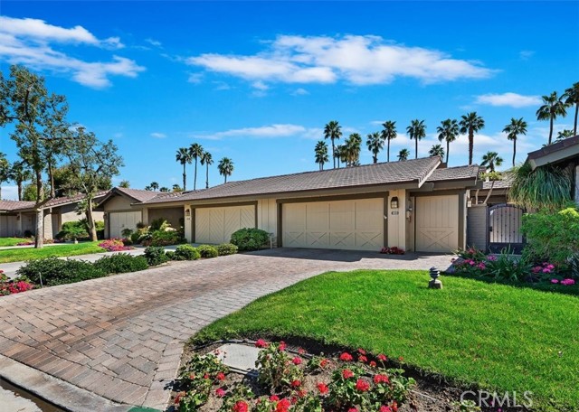 Image 2 for 403 Bouquet Canyon Dr, Palm Desert, CA 92211