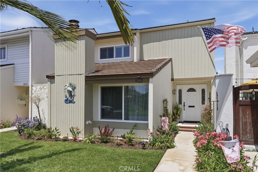 7061 Island Village