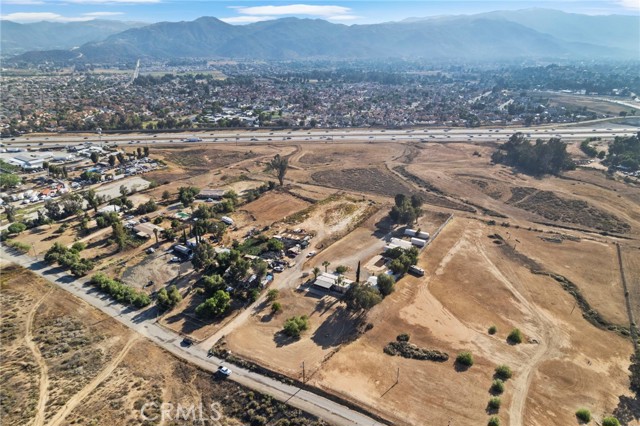 35141 Bayless Road, Wildomar CA: https://media.crmls.org/medias/2f9267c1-0b34-4ced-9960-9389e766d490.jpg