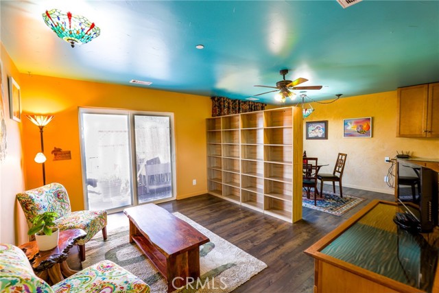 10755 Santa Ana Road, Atascadero CA: https://media.crmls.org/medias/2f92c164-7470-4e5c-b51c-87682b35859e.jpg
