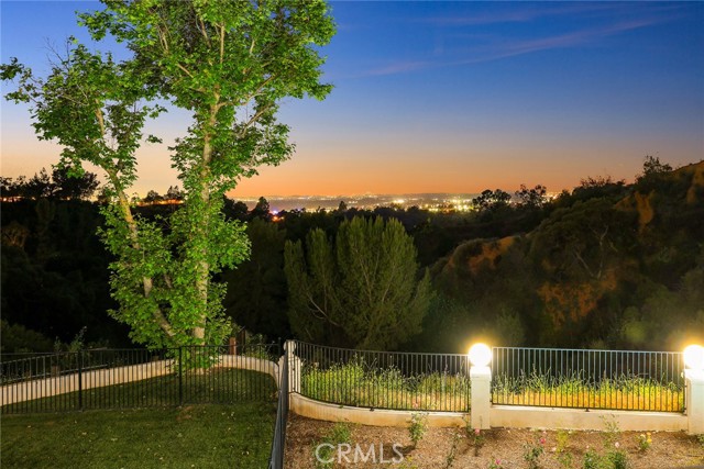 255 El Cielo Lane, Bradbury CA: https://media.crmls.org/medias/2f92fcdf-7afc-4c50-8e68-e5e3814a99dd.jpg