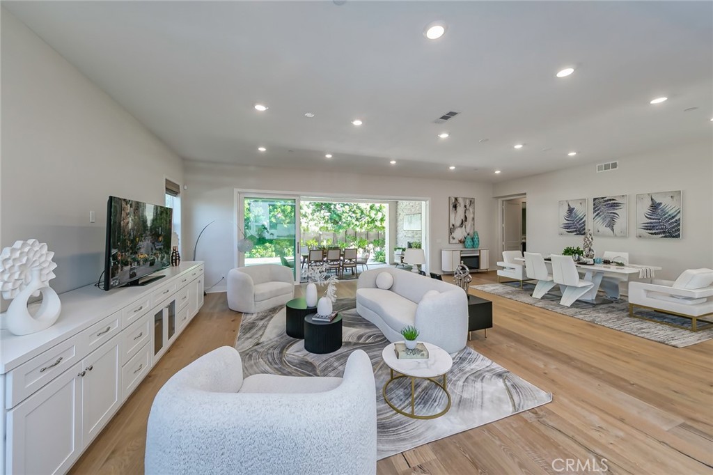 MLS #OC25221565 image #6