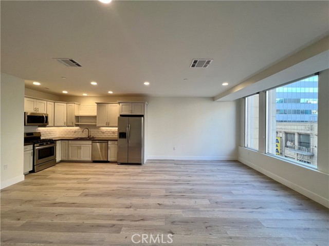Detail Gallery Image 1 of 17 For 314 6th #504,  Los Angeles,  CA 90014 - 1 Beds | 1/1 Baths
