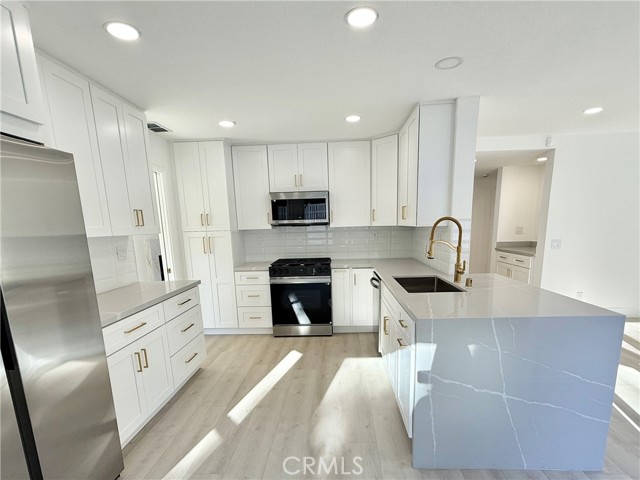 Detail Gallery Image 15 of 52 For 25622 Greenfield, Laguna Niguel,  CA 92677 - 4 Beds | 3 Baths