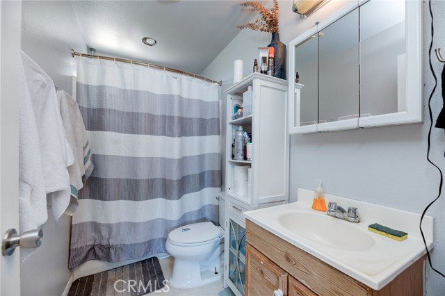 1025 Bathroom