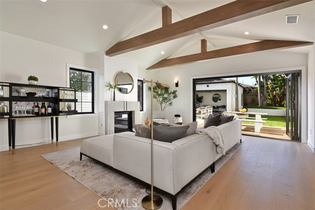 Detail Gallery Image 17 of 50 For 7907 Vicksburg, Los Angeles,  CA 90045 - 4 Beds | 3/1 Baths