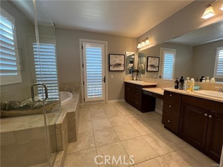 Detail Gallery Image 8 of 14 For 13576 Lopelia Meadows Pl, San Diego,  CA 92130 - 4 Beds | 3 Baths