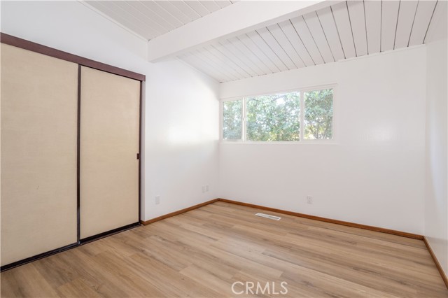 Detail Gallery Image 32 of 44 For 12719 Jimeno Ave, Granada Hills,  CA 91344 - 4 Beds | 2 Baths