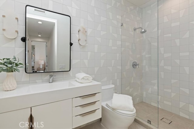 Detail Gallery Image 39 of 53 For 1425 Skyline, Laguna Beach,  CA 92651 - 4 Beds | 3/1 Baths