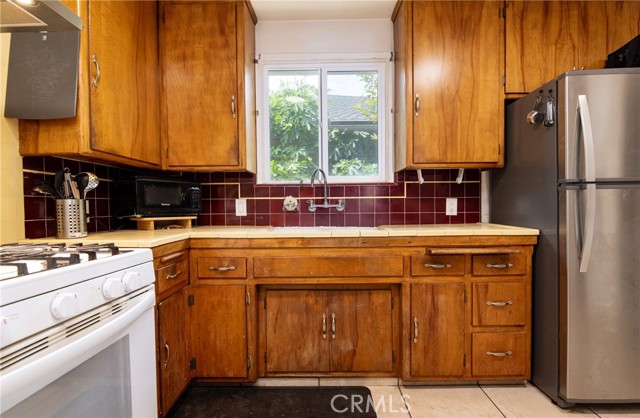 Detail Gallery Image 11 of 25 For 2204 W Victoria, Montebello,  CA 90640 - 3 Beds | 2 Baths