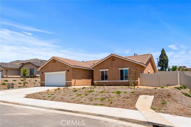 Detail Gallery Image 3 of 47 For 11649 Sable Way, Moreno Valley,  CA 92557 - 4 Beds | 2/1 Baths