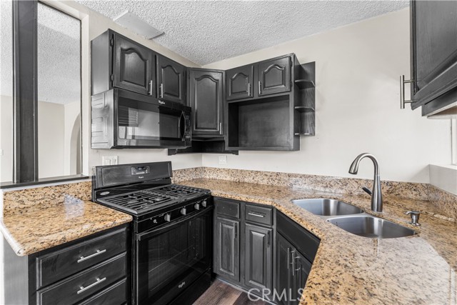 Detail Gallery Image 19 of 57 For 43028 45th St, Lancaster,  CA 93536 - 4 Beds | 2 Baths