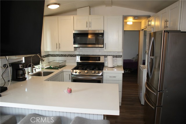 1900 Artesia Boulevard, Torrance CA: https://media.crmls.org/medias/2f99c21c-46b2-4561-8d7d-de5d7ca207b7.jpg