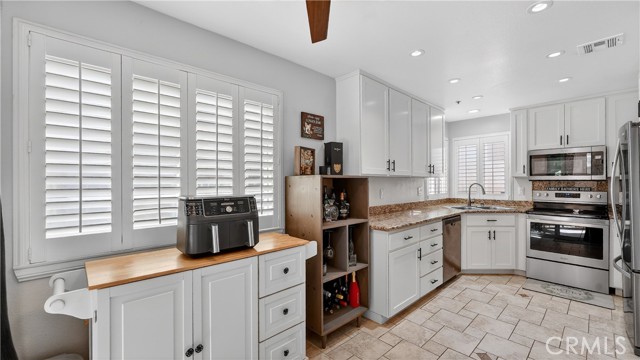 Detail Gallery Image 9 of 38 For 5420 Copper Canyon 3a,  Yorba Linda,  CA 92887 - 3 Beds | 2 Baths