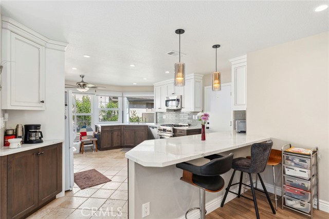 609 W Palm Drive, Placentia CA: https://media.crmls.org/medias/2f9ae910-76f9-4390-8d10-74aef19433d0.jpg