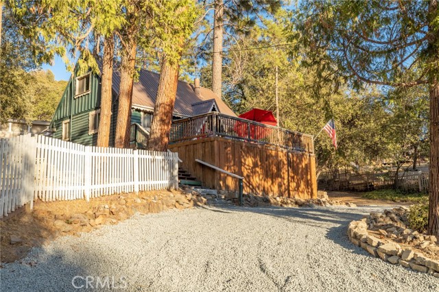Detail Gallery Image 14 of 48 For 43207 West Sugar Pine Dr, Oakhurst,  CA 93644 - 2 Beds | 1 Baths