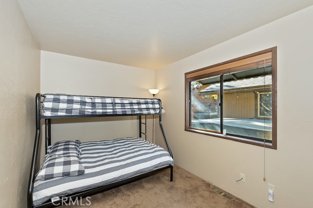 Detail Gallery Image 17 of 33 For 843 Maple Ln, Sugarloaf,  CA 92386 - 3 Beds | 2 Baths