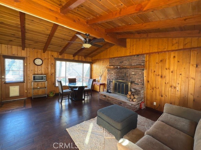 Detail Gallery Image 3 of 40 For 631 Oak Knoll Dr, Green Valley Lake,  CA 92341 - 1 Beds | 1 Baths