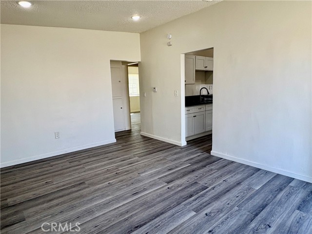 Detail Gallery Image 9 of 38 For 134 E Cluster, San Bernardino,  CA 92408 - 3 Beds | 1 Baths