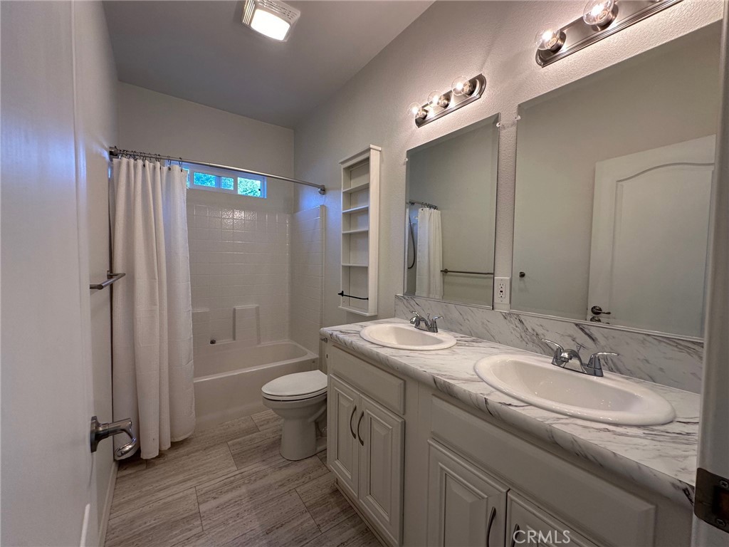 MLS #OC25227530 image #33