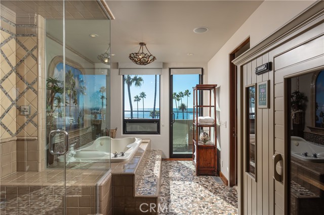 Detail Gallery Image 18 of 42 For 2901 Ocean Bld, Corona Del Mar,  CA 92625 - 4 Beds | 4/3 Baths