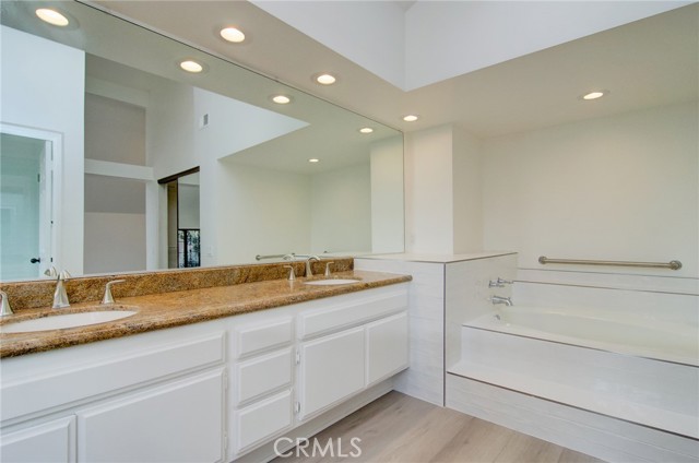 Detail Gallery Image 21 of 36 For 27 Earlymorn, Irvine,  CA 92614 - 4 Beds | 2/1 Baths
