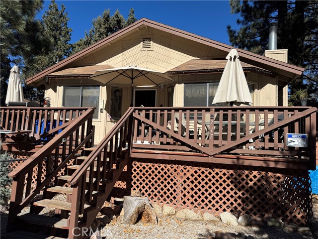 Detail Gallery Image 2 of 36 For 717 E Meadow Ln, Big Bear City,  CA 92314 - 2 Beds | 2 Baths