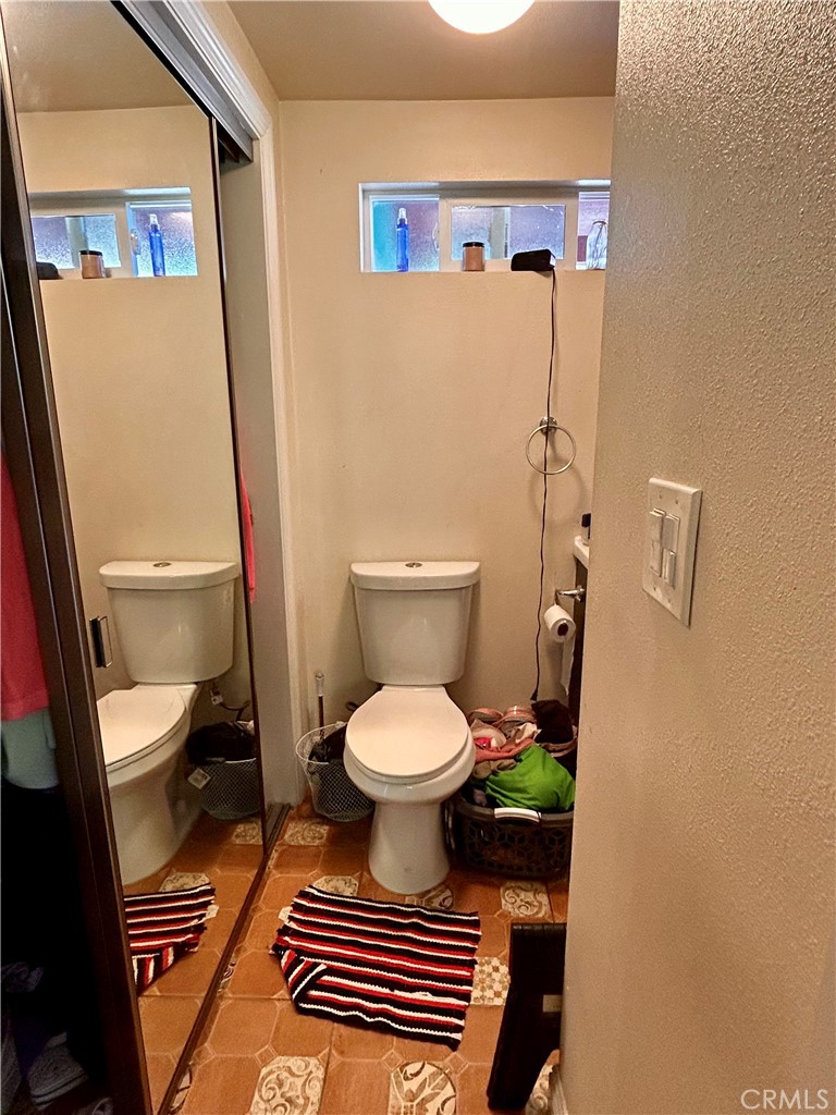 https://media.crmls.org/medias/2f9feeb4-f74a-49fc-bd91-41a3d1a45969.jpg?preset=X-Large