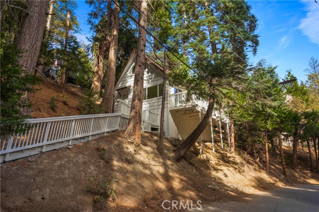 Detail Gallery Image 31 of 33 For 354 Hillside Rd, Lake Arrowhead,  CA 92352 - 2 Beds | 1 Baths