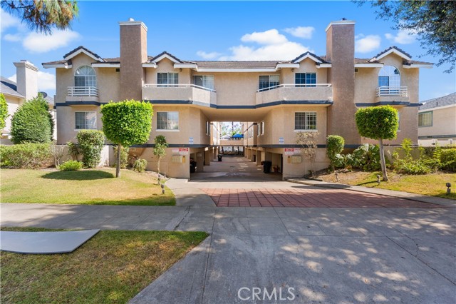 150 Diamond #B Street, Arcadia CA: https://media.crmls.org/medias/2fa0782f-0f5f-41bd-85ca-e98fd64d5685.jpg