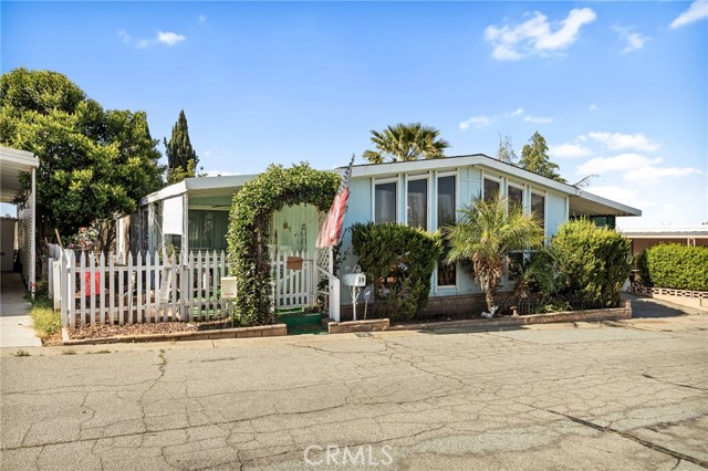 Detail Gallery Image 1 of 20 For 10320 Calimesa Bld #19,  Calimesa,  CA 92320 - 2 Beds | 2 Baths