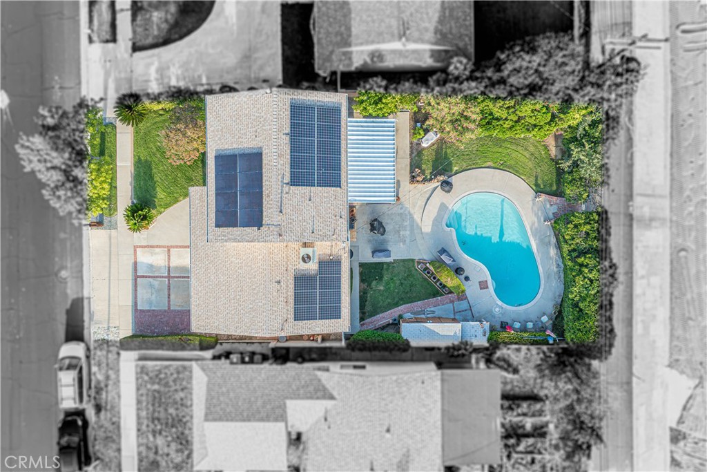 https://media.crmls.org/medias/2fa22d7a-4397-4260-a9c5-add8a3b0167a.jpg?preset=X-Large