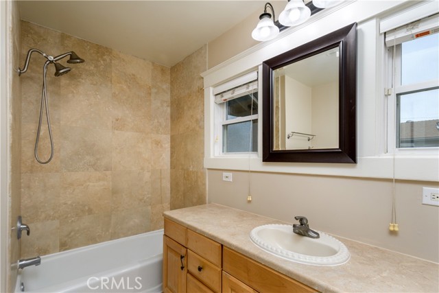 500 Park Place, La Habra CA: https://media.crmls.org/medias/2fa27efd-32ea-4bd3-bb94-08754c002fff.jpg