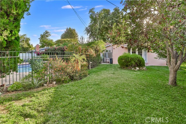 Detail Gallery Image 39 of 41 For 22121 Cantara St, Canoga Park,  CA 91304 - 3 Beds | 2 Baths