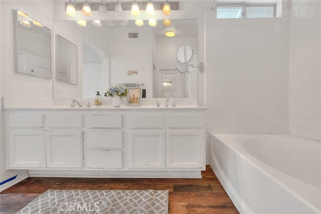 Image 20 of 40 For 29345 Breakwater