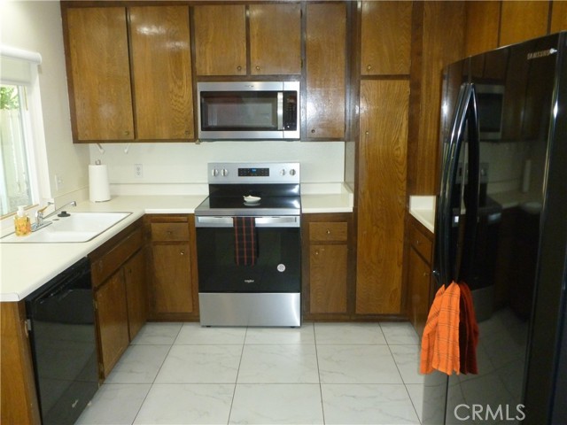 27657 Charlestown Drive, Menifee CA: https://media.crmls.org/medias/2fa31545-7210-4e0b-8904-fd74e376437b.jpg