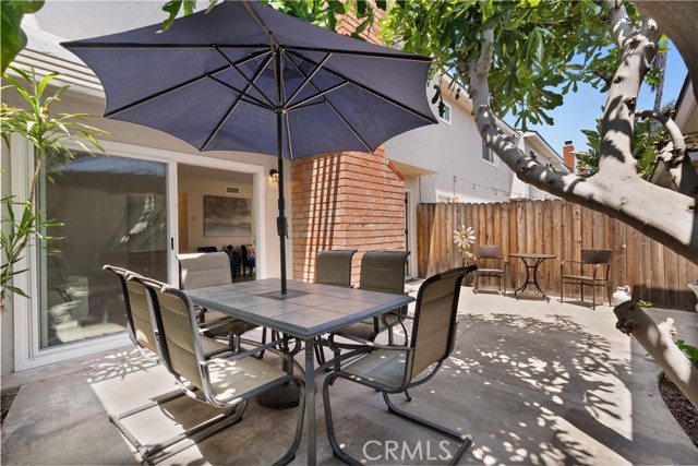 8195 Pawtucket Drive, Huntington Beach CA: https://media.crmls.org/medias/2fa36955-0560-4ee6-afb4-97767a0be3aa.jpg
