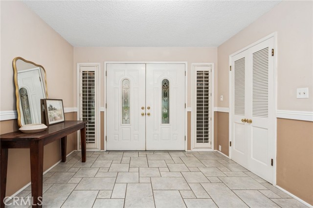 Detail Gallery Image 4 of 56 For 1011 Wyoming Dr, Merced,  CA 95340 - 5 Beds | 3 Baths