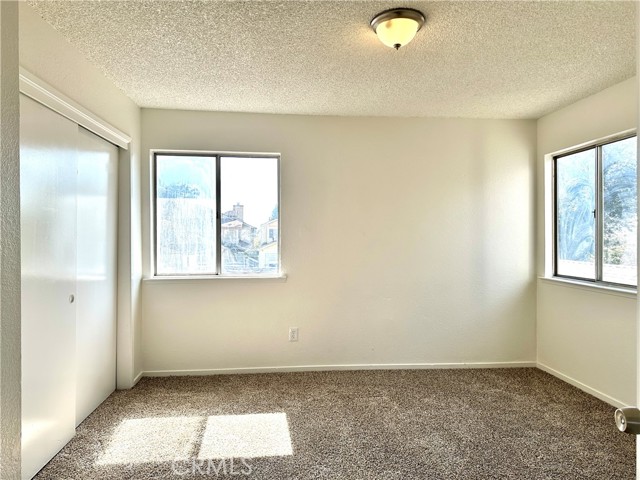 Detail Gallery Image 18 of 21 For 2511 N Knoll Ave, Fresno,  CA 93722 - 3 Beds | 2/1 Baths