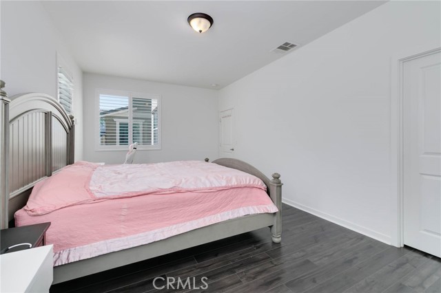 13855 Clearwater Avenue, Chino CA: https://media.crmls.org/medias/2fa595b9-ecb4-4134-a110-6fa525ae263a.jpg